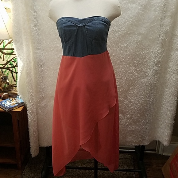 Gold drama strapless dress - Picture 1 of 6